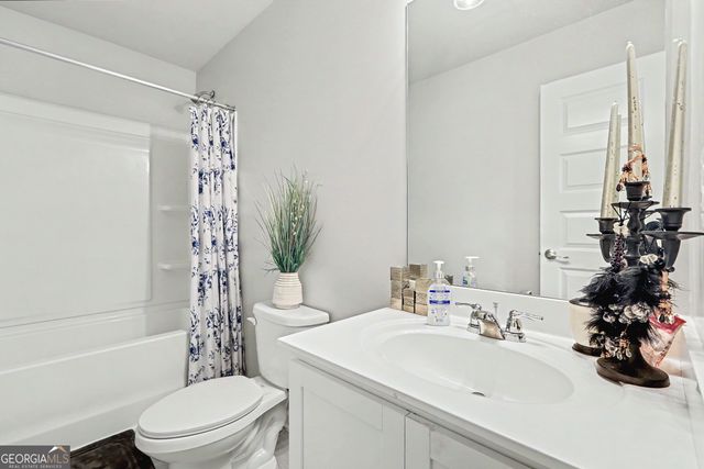 8033 Louis Drive, Locust Grove, GA 30248