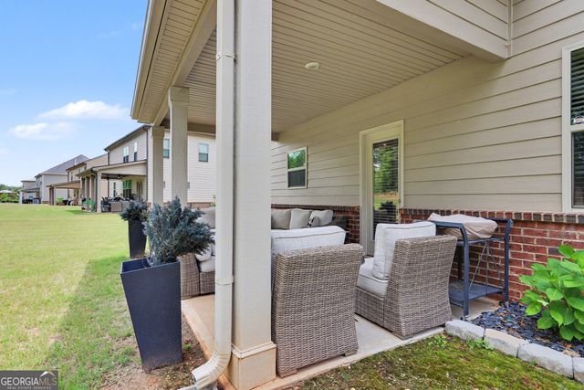 8033 Louis Drive, Locust Grove, GA 30248
