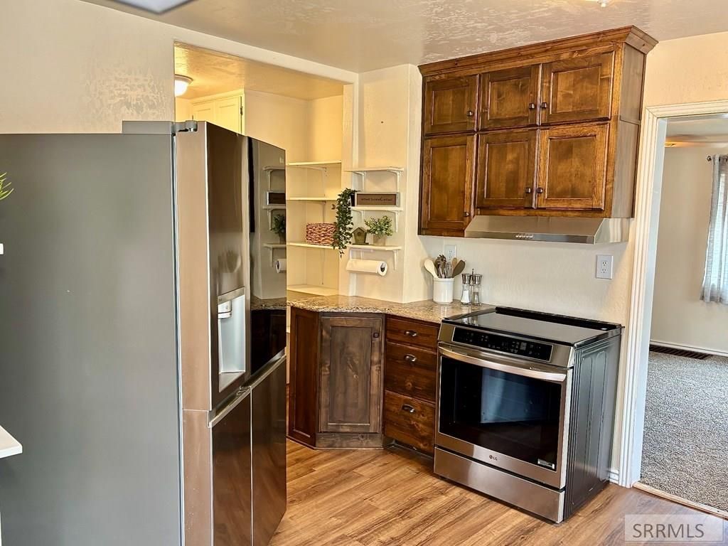 Image 13 of property listing at 434 S Park Avenue, Shelley, ID 83274