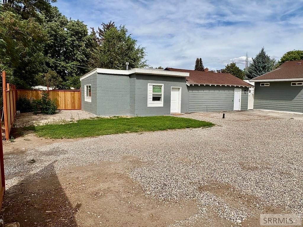 Image 36 of property listing at 434 S Park Avenue, Shelley, ID 83274