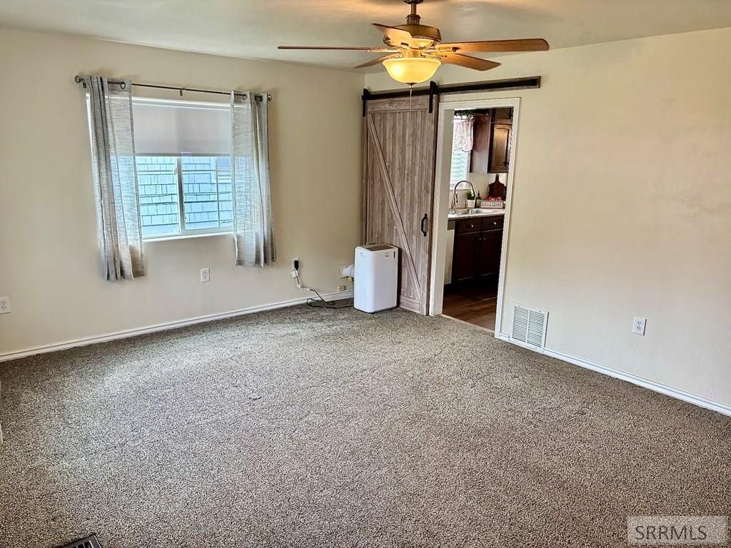 Image 7 of property listing at 434 S Park Avenue, Shelley, ID 83274