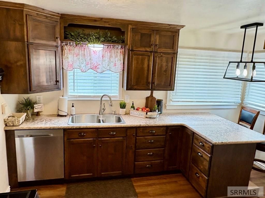 Image 9 of property listing at 434 S Park Avenue, Shelley, ID 83274