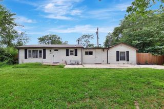 918 S Sedgwick St, Wichita, KS 67213