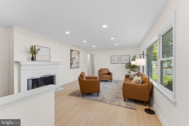 4636 TANEY AVE, Alexandria, VA 22304