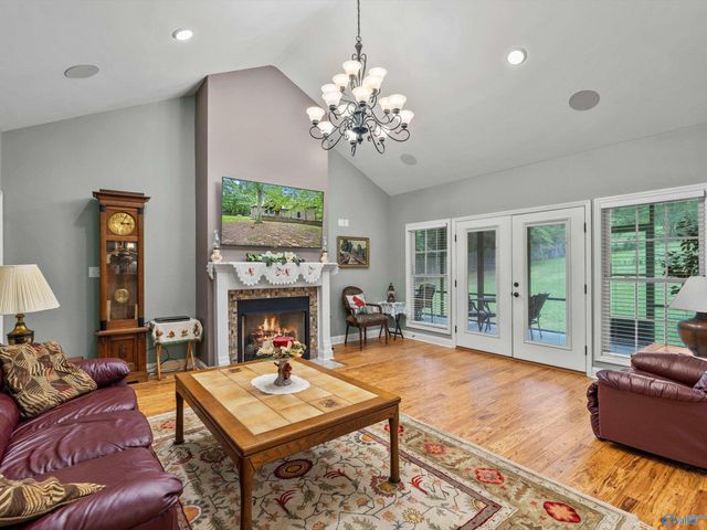 20 Section Mountain Road, Somerville, AL 35670