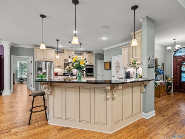 20 Section Mountain Road, Somerville, AL 35670