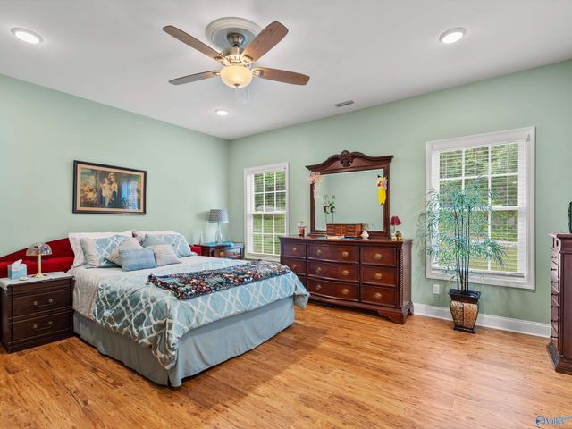 20 Section Mountain Road, Somerville, AL 35670