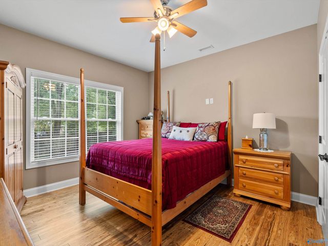 20 Section Mountain Road, Somerville, AL 35670