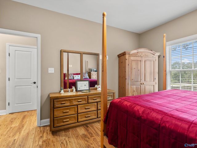 20 Section Mountain Road, Somerville, AL 35670