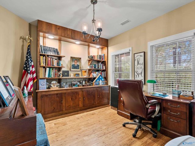20 Section Mountain Road, Somerville, AL 35670