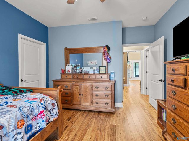 20 Section Mountain Road, Somerville, AL 35670
