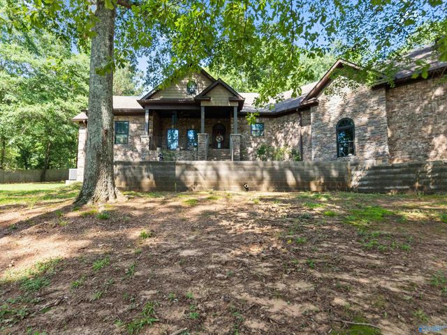 20 Section Mountain Road, Somerville, AL 35670