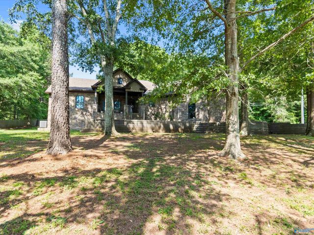 20 Section Mountain Road, Somerville, AL 35670