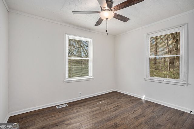 1113 Lakeview Drive, Jonesboro, GA 30236