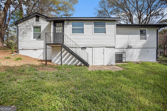 1113 Lakeview Drive, Jonesboro, GA 30236