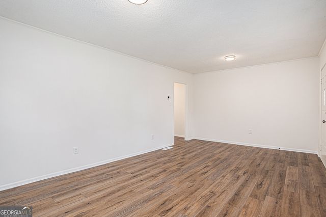 1113 Lakeview Drive, Jonesboro, GA 30236