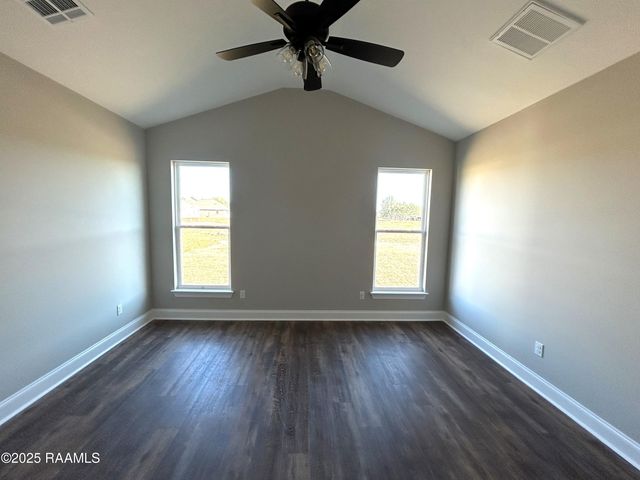 124 Crooked Pine Lane, Scott, LA 70583