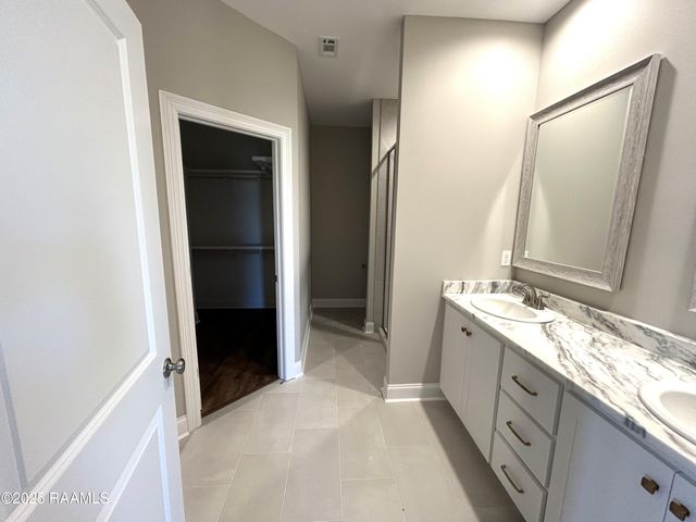 124 Crooked Pine Lane, Scott, LA 70583