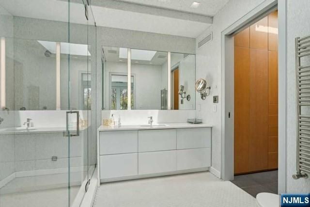 532 Winthrop Road, Teaneck, NJ 07666