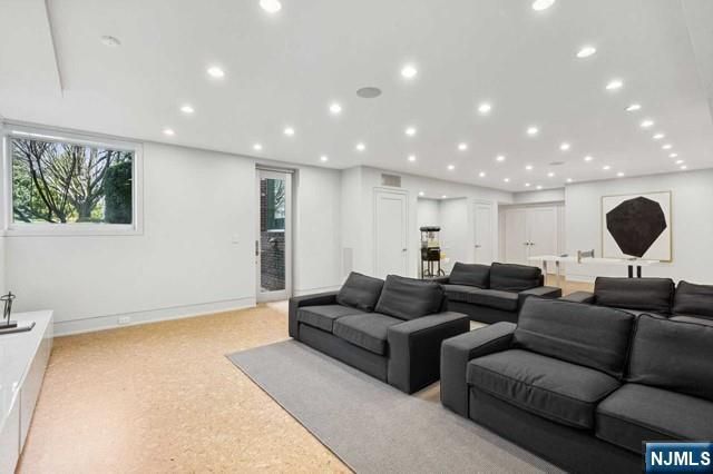532 Winthrop Road, Teaneck, NJ 07666