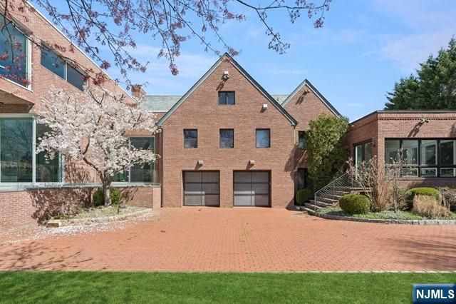 532 Winthrop Road, Teaneck, NJ 07666