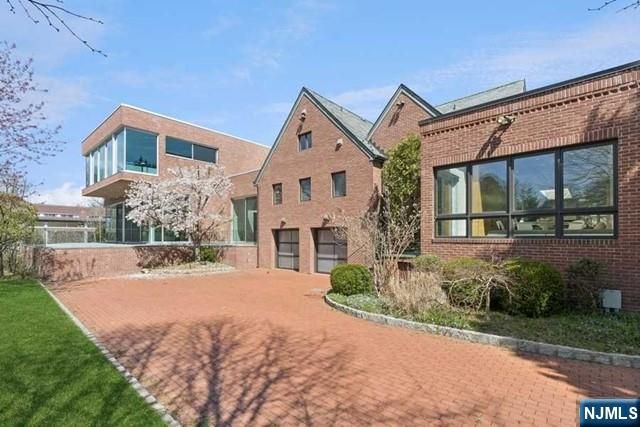 532 Winthrop Road, Teaneck, NJ 07666