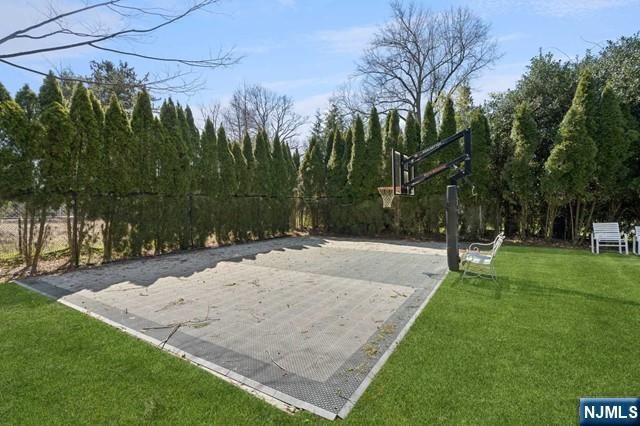 532 Winthrop Road, Teaneck, NJ 07666