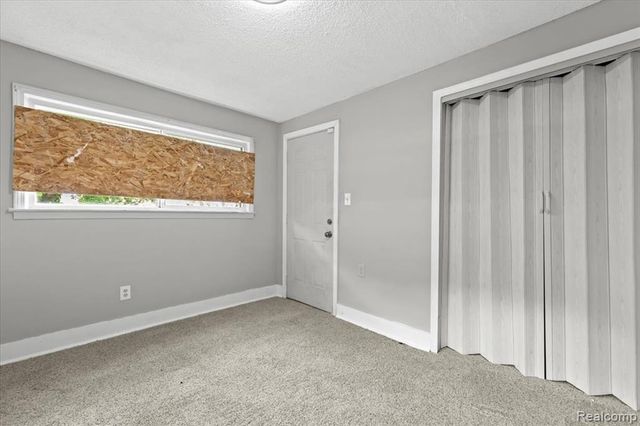 11000 Whitehill Street, Grosse Pointe, MI 48224