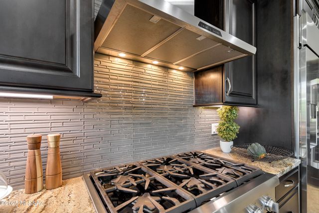 1381 E Paseo Del Zorro, Tucson, AZ 85718