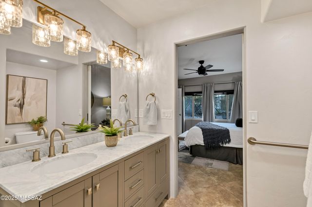 1381 E Paseo Del Zorro, Tucson, AZ 85718