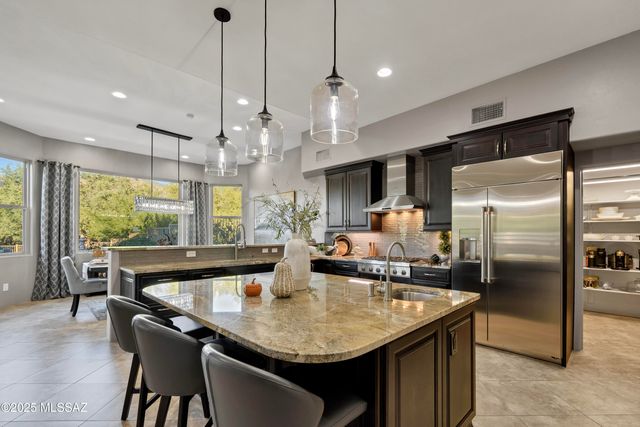 1381 E Paseo Del Zorro, Tucson, AZ 85718