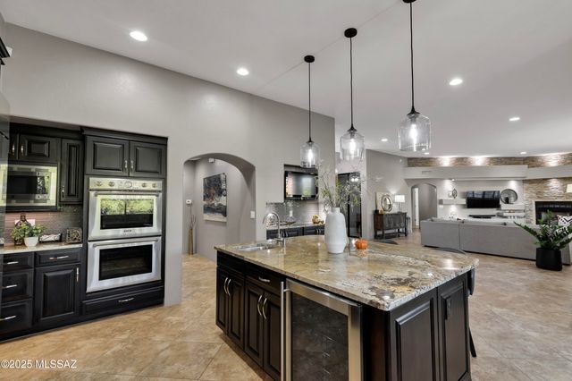 1381 E Paseo Del Zorro, Tucson, AZ 85718