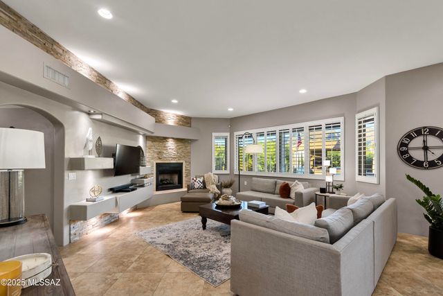 1381 E Paseo Del Zorro, Tucson, AZ 85718