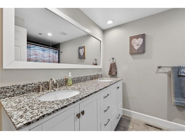 12401 E Amherst Cir, Aurora, CO 80014