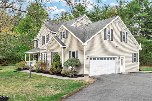 3 Pauls Way, Queensbury, NY 12804
