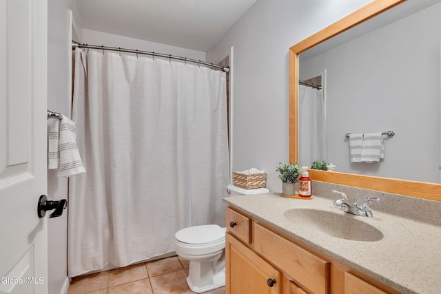 3 Pauls Way, Queensbury, NY 12804