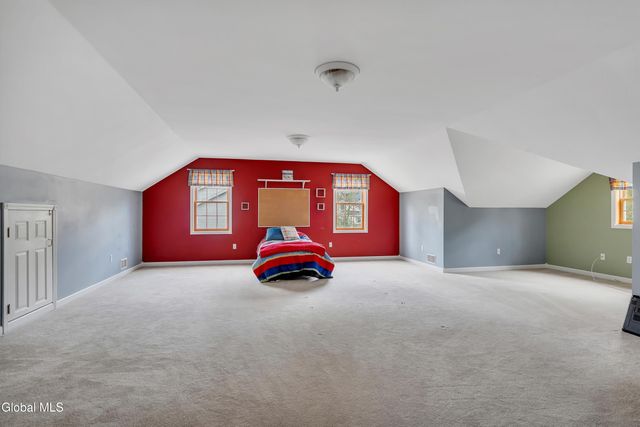 3 Pauls Way, Queensbury, NY 12804