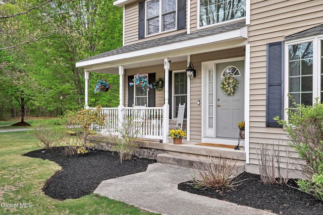 3 Pauls Way, Queensbury, NY 12804