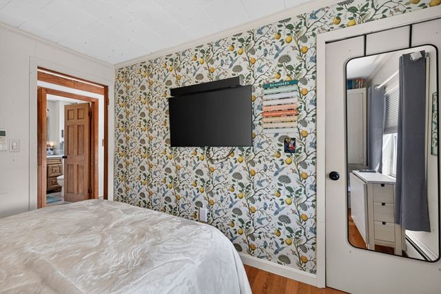 208 Hudson St, Fall River, MA 02720