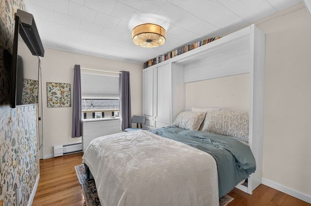 208 Hudson St, Fall River, MA 02720
