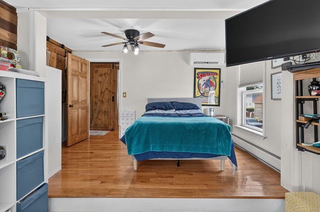 208 Hudson St, Fall River, MA 02720