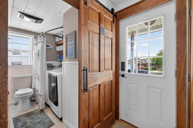 208 Hudson St, Fall River, MA 02720