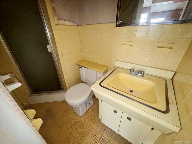 93 Vermont Avenue, West Babylon, NY 11704