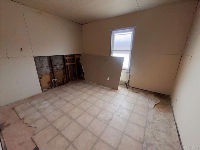 93 Vermont Avenue, West Babylon, NY 11704