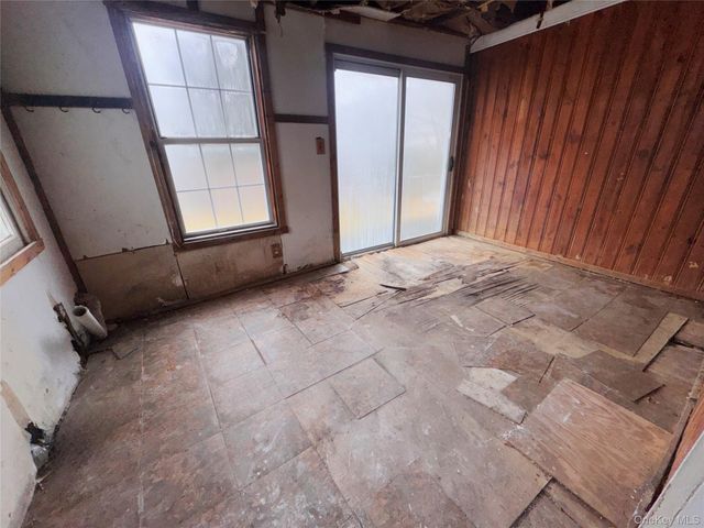 93 Vermont Avenue, West Babylon, NY 11704