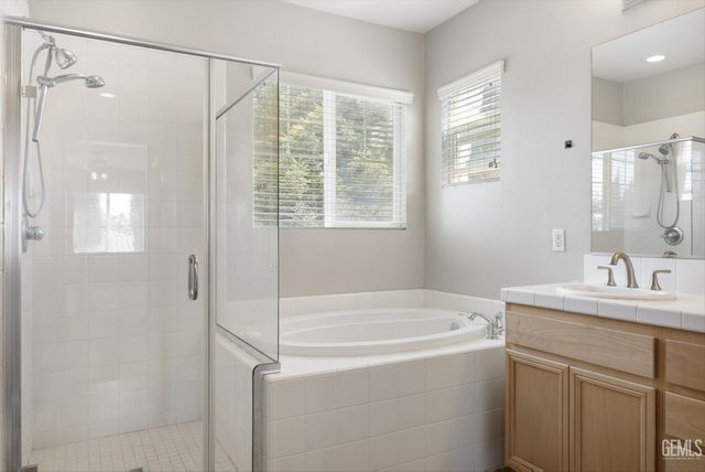 10003 Titanium Street, Bakersfield, CA 93311