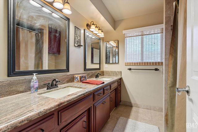 13301 Birkenfeld Avenue, Bakersfield, CA 93314