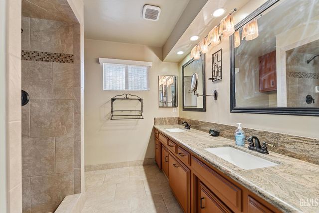 13301 Birkenfeld Avenue, Bakersfield, CA 93314