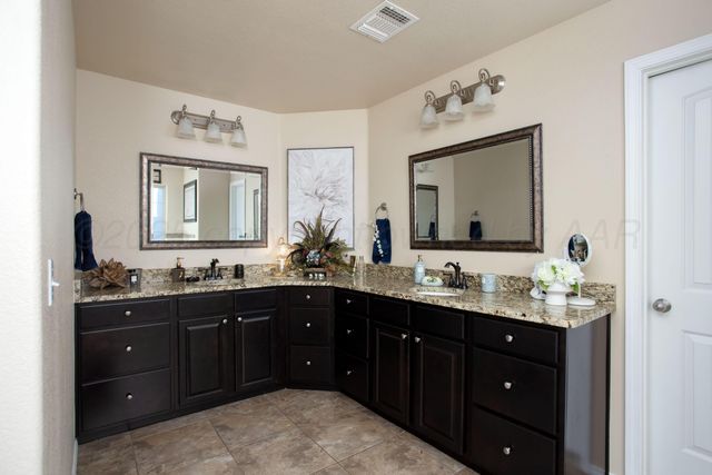 7411 COLUMBUS Drive, Amarillo, TX 79118