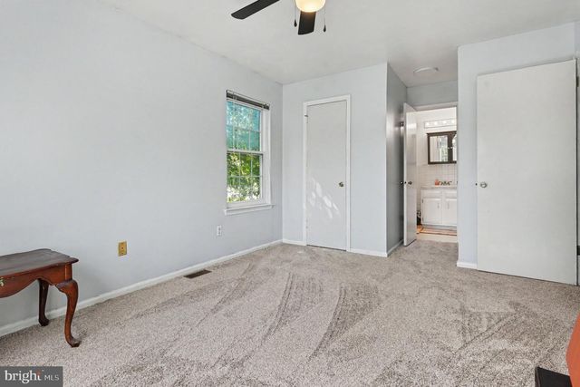 36 HUNT DR, Horsham, PA 19044